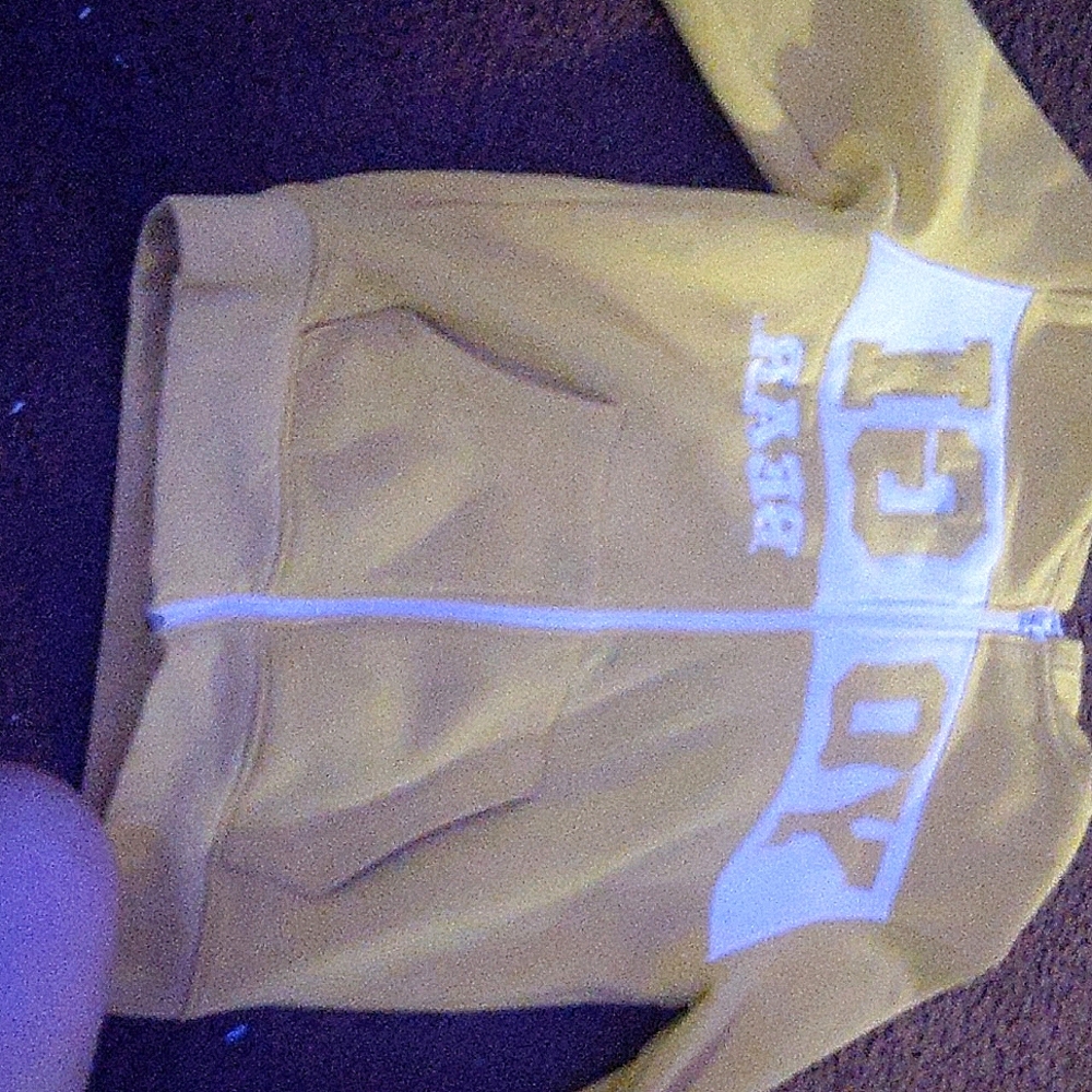 Medium yellow yogi bear jacket
